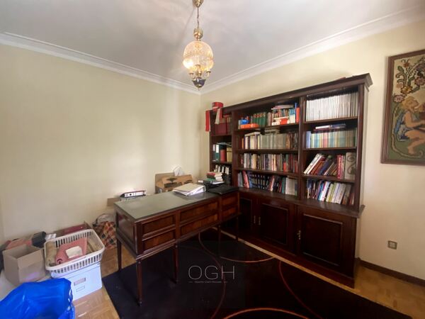 Moradia V5 ao centro de Gondomar, excelentes áreas. Casa e apartamentos para vender