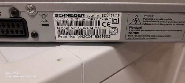 Leitor de DVD com comando. DVD e VHS