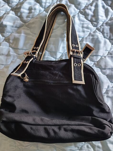 Bolsa preta em tecido . Outras Malas