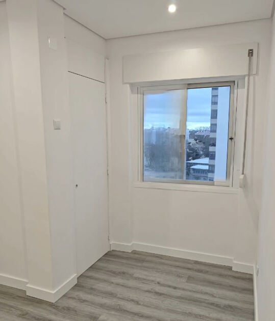 Apartamento T1 na Reboleira Totalmente Remodelado. Casa e apartamentos para vender
