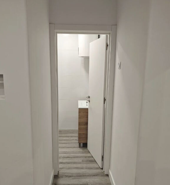 Apartamento T1 na Reboleira Totalmente Remodelado. Casa e apartamentos para vender