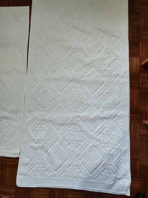 Terno de tapetes de quarto ou outro, branco em algodão . Carpetes e Tapetes