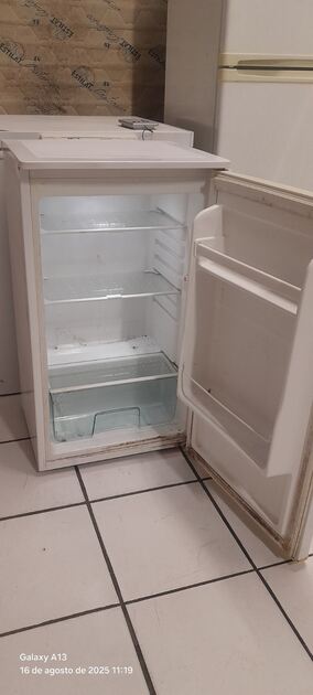 Mini frigorífico sem congelador. Frigoríficos