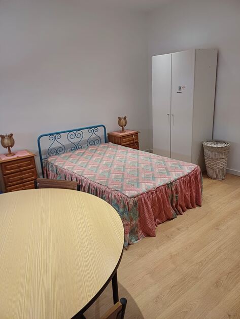 ALUGO QUARTOS BENFICA LISBOA. Ofereço Quarto para Arrendar
