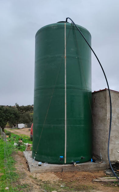 TANQUES DE POLIÉSTER À SUA MEDIDA. Outros (Negócios)