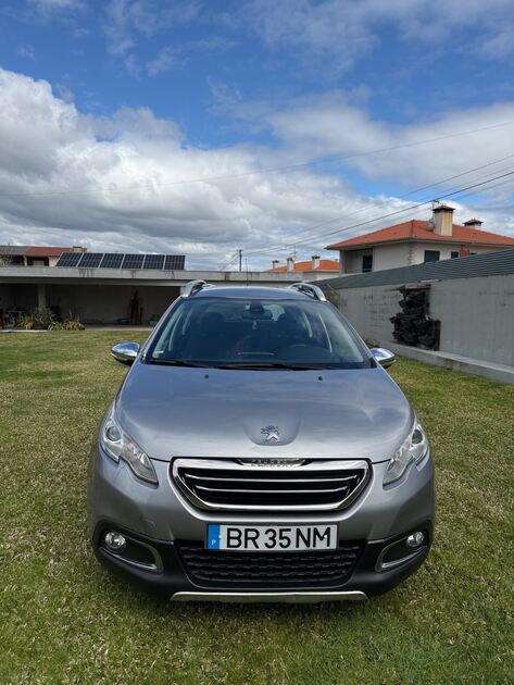 Peugeot 2008 ALLURE. Carros