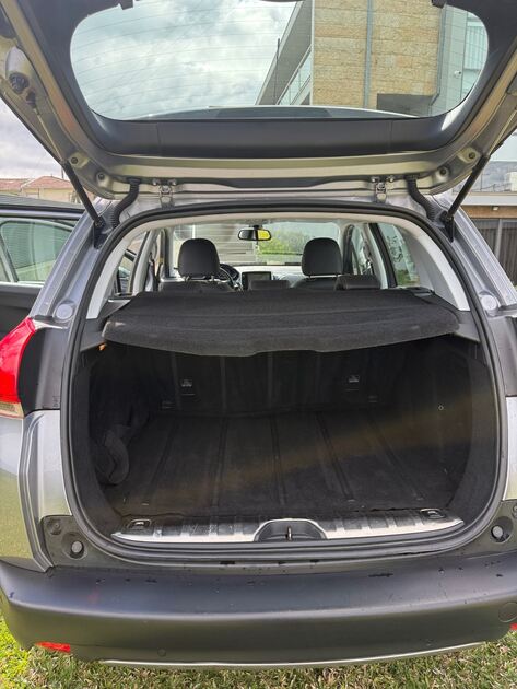 Peugeot 2008 ALLURE. Carros