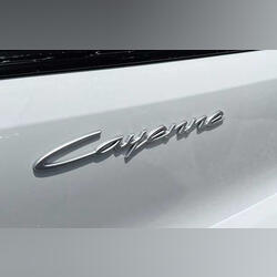 Emblema Cayenne para Porsche. Acessórios para Carros. Beato.      Novo / Como novo