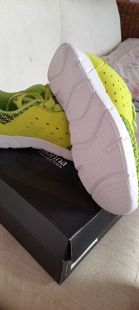 vendo tenis . Desportivos