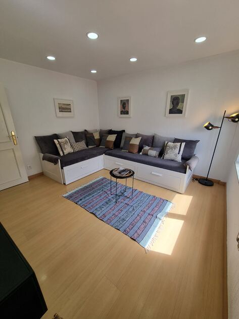 T1 Luminoso no Porto Mobilado, Localização Premium. Casa e apartamentos para vender