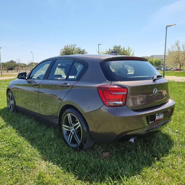 BMW 116D Sport. Carros