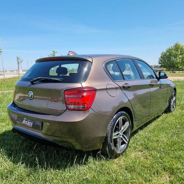 BMW 116D Sport. Carros