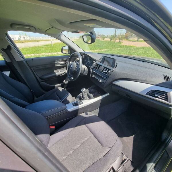 BMW 116D Sport. Carros