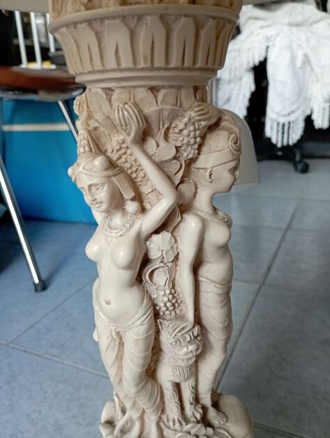 candeeiro elétrico em marfinite . Candeeiros antigos