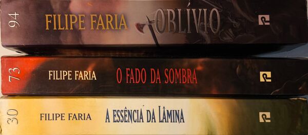 Oblívio, O Fado da Sombra, A Essência da Lâmina. Livros