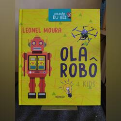 Livro “Olá Robô”. Livros