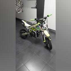 pit bike 125cc PGR . Motos