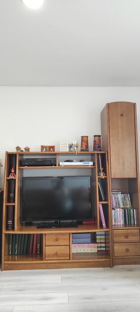Mobília em cerejeira - sala de estar de jantar. Lotes de móveis