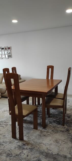 Mobília em cerejeira - sala de estar de jantar. Lotes de móveis