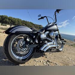 Dyna Super Glide. Motos