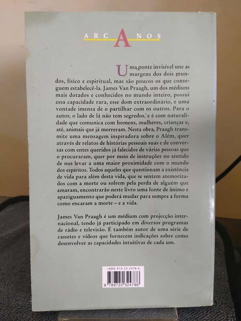 Livro “Conversas com o Além”. Livros