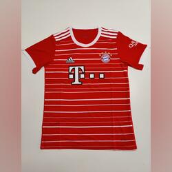 Camisola Bayern Munique 2022-23 Principal Vermelha. T-shirts para Homem. Amadora. Adidas M / 38 / 10   Vermelho Novo / Como novo