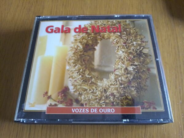 3 CDS Gala de Natal - Vozes de Ouro. Vinil, CDs