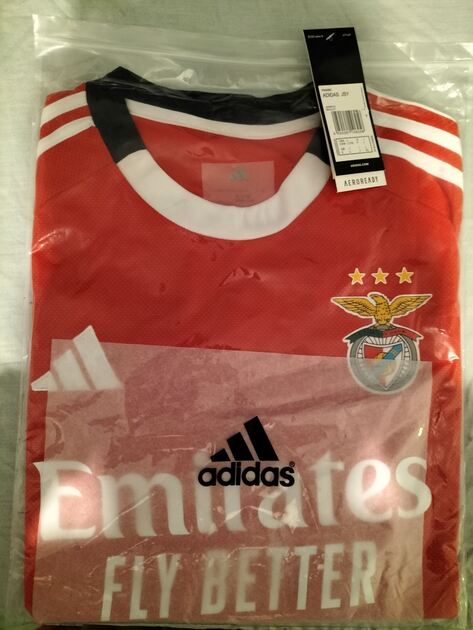 Camisolas de futebol . Camisolas futebol