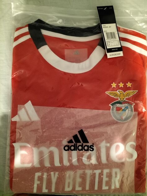 Camisolas de futebol . Camisolas futebol