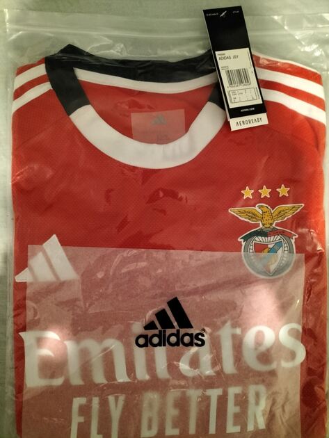 Camisolas de futebol . Camisolas futebol