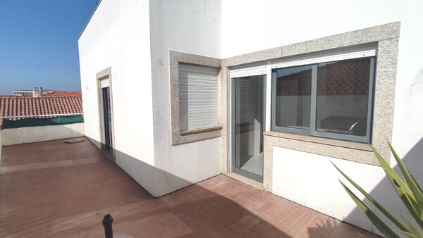 Apartamento. Casa e apartamentos para arrendar