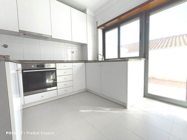 Apartamento. Casa e apartamentos para arrendar