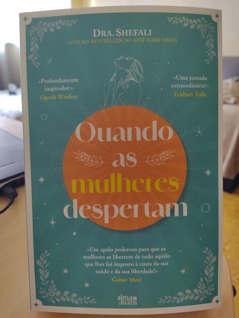 Livro “Quando as mulheres despertam”. Livros