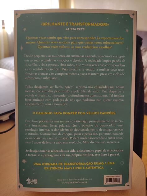 Livro “Quando as mulheres despertam”. Livros