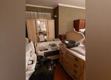 Vendo mobília de quarto em Madeira. Conjuntos de móveis para quarto