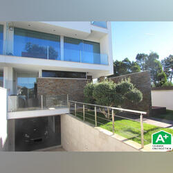 Moradia T4  perto da praia em Marinhas / Esposende. Casa e apartamentos para vender