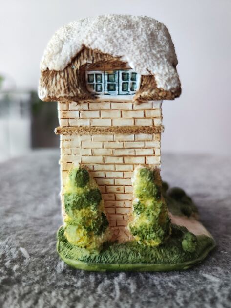 Casinha decorativa em resina . Outros Arte e Decoração