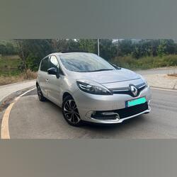 Renault Scenic serie bose . Carros. 2015   220.000 km Manual  110 cv 5 portas Cinzento ABS Ar condicionado Farol LED Vidros eléctricos Cruise control adaptativo Engate do reboque Sistema de navegação Volante multi-funções