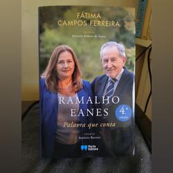 Livro “Ramalho Eanes - Palavra que conta”. Livros