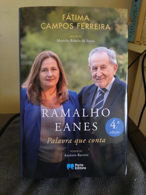 Livro “Ramalho Eanes - Palavra que conta”. Livros