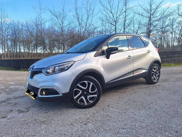 Renault Captur 1.2TCe Energy Dynamique . Carros