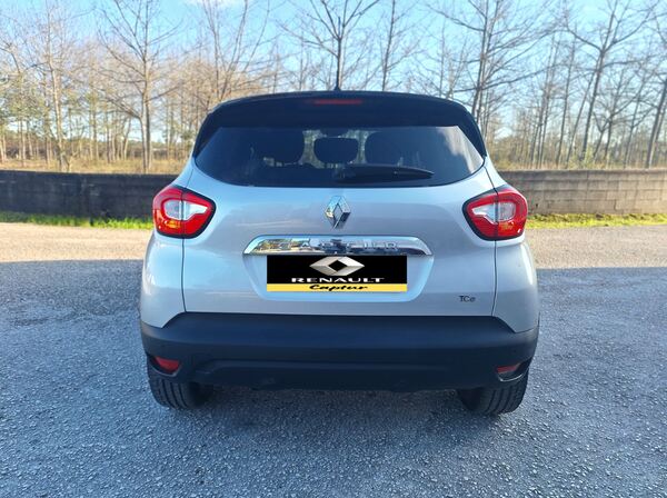 Renault Captur 1.2TCe Energy Dynamique . Carros