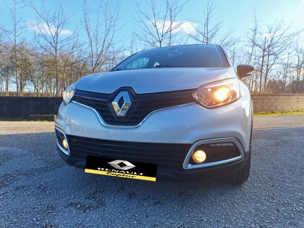 Renault Captur 1.2TCe Energy Dynamique . Carros