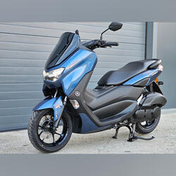 Yamaha N-max 125. Motos