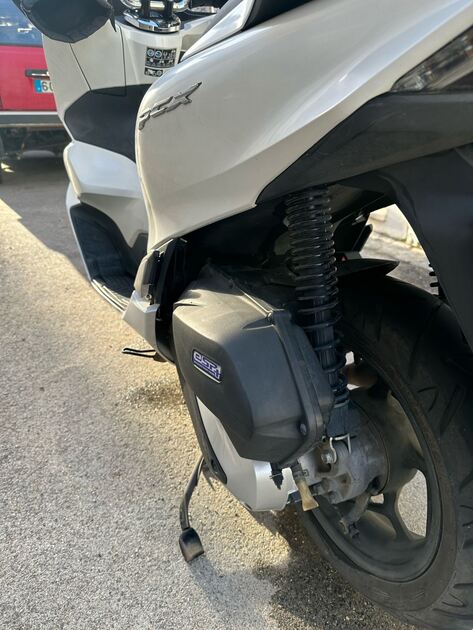 Vendo PCX 2022 Urgente . Motos