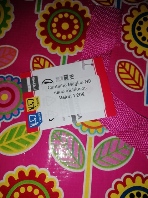 Saco de Compras Colorido 1.20€. Outras Malas