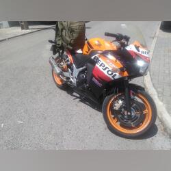 HONDA CBR250R REPSOL . Motos