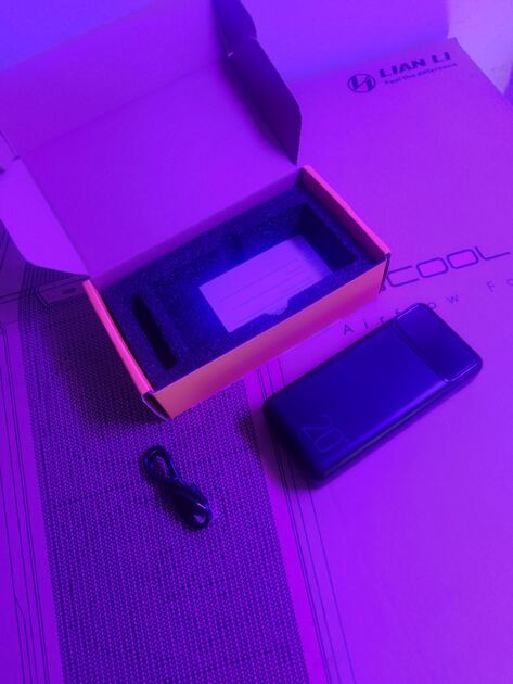Power Bank 20.000mAh novo, nunca usado. Power bank