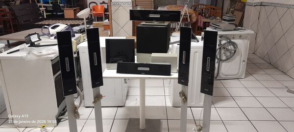 Philips Cineos HTS 9800W. Home Cinema