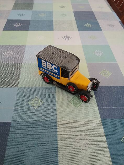 Varias Miniaturas de Carros Antigos.. Outros